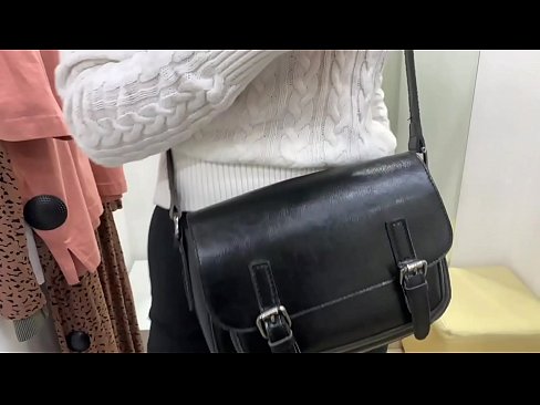 ❤️ فٹنگ روم میں ڈلڈو کے ساتھ نوجوان کتیا فیرل بیری کی عوامی مشت زنی فحش میں ur.allo-sex.ru ❌
